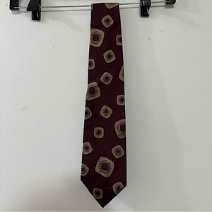 Daniel Craig Burgundy Geometric Pure Silk Handmade Tie made‎ in Italy
